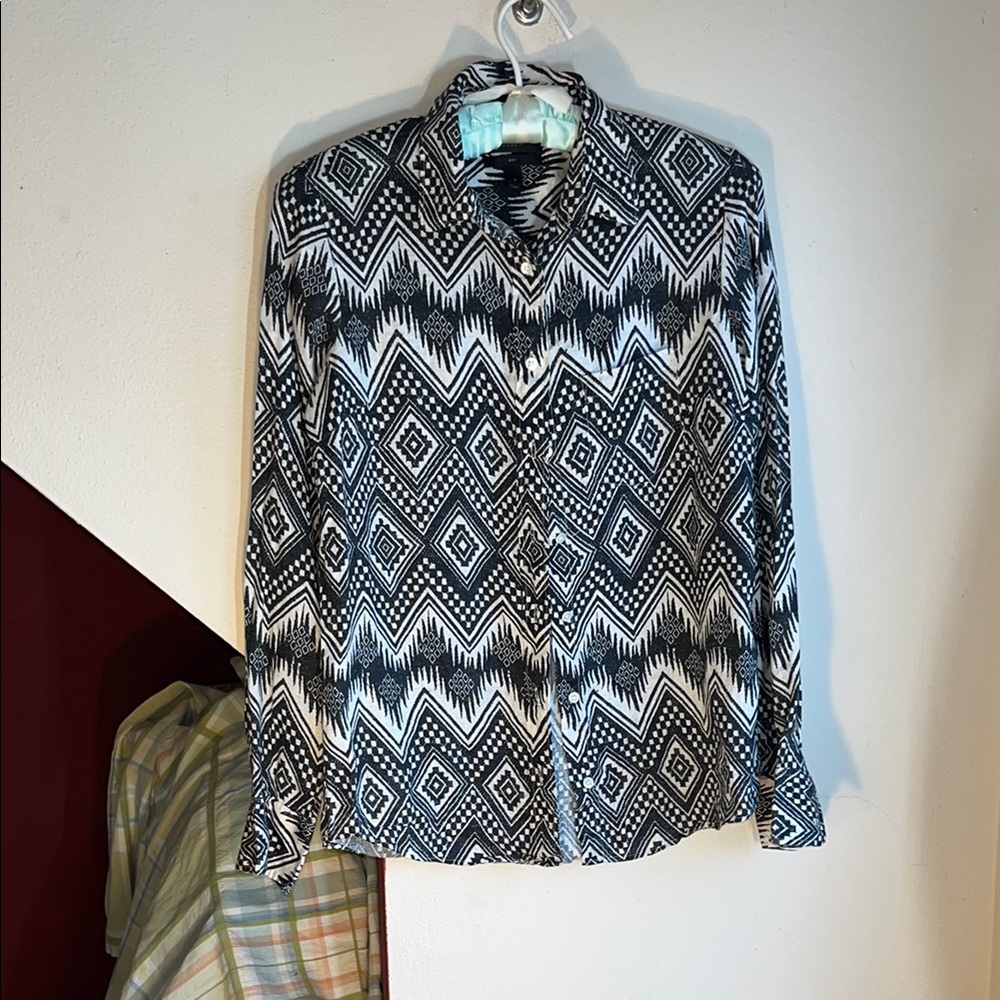 Stylish‎ J. Crew 100% Linen Black and White Geometric Boy Shirt South Western
